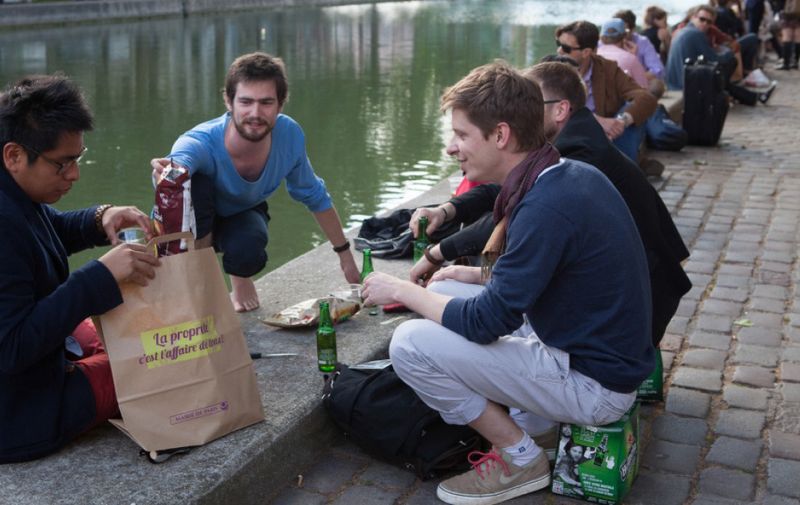Canal Saint Martin estival.jpg